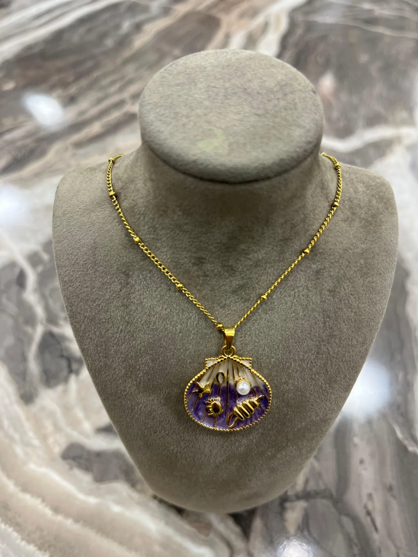 Altın Renk Kararmaz Çelik Kolye