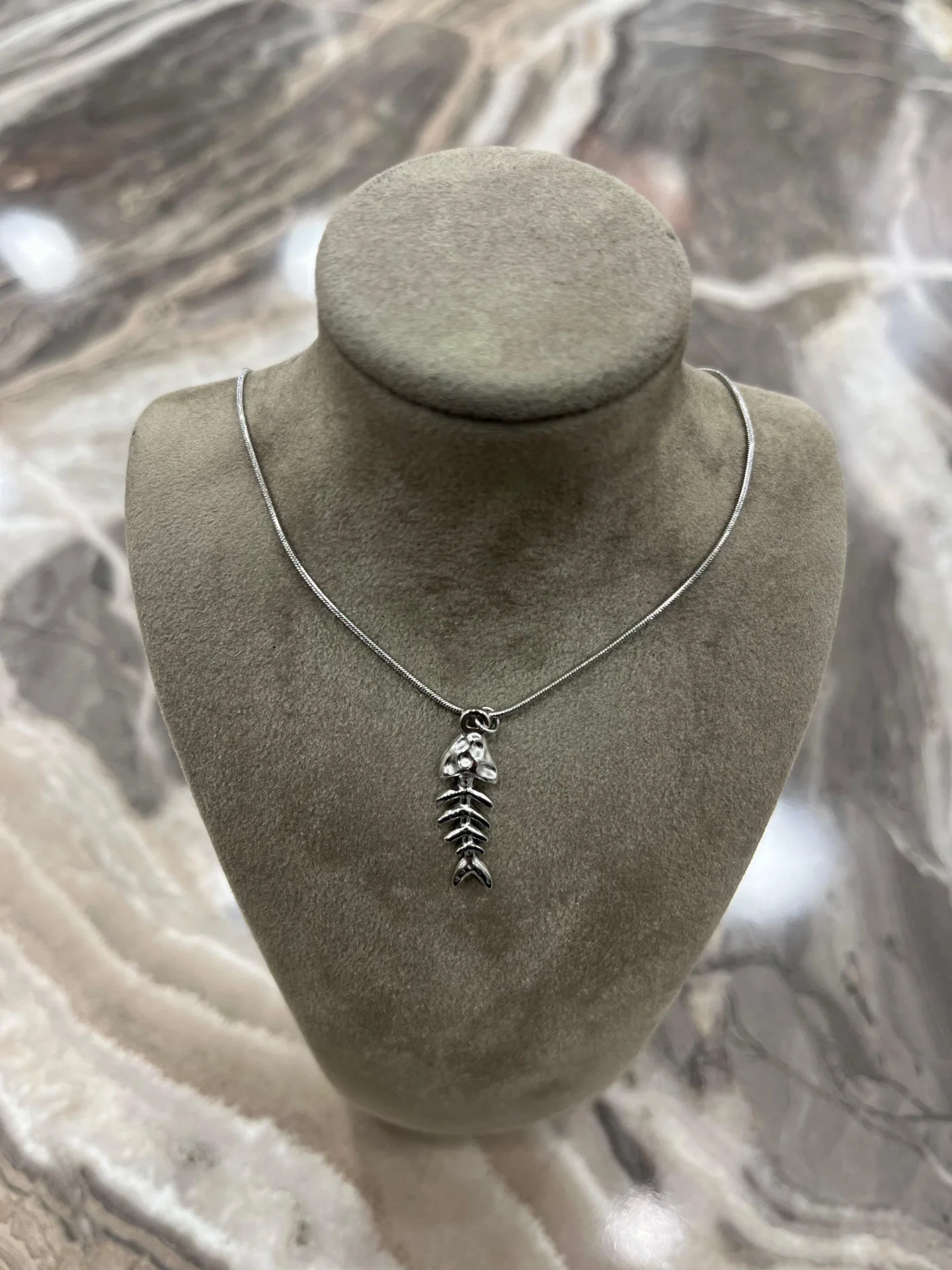 Kararmaz Balık Çelik Kolye