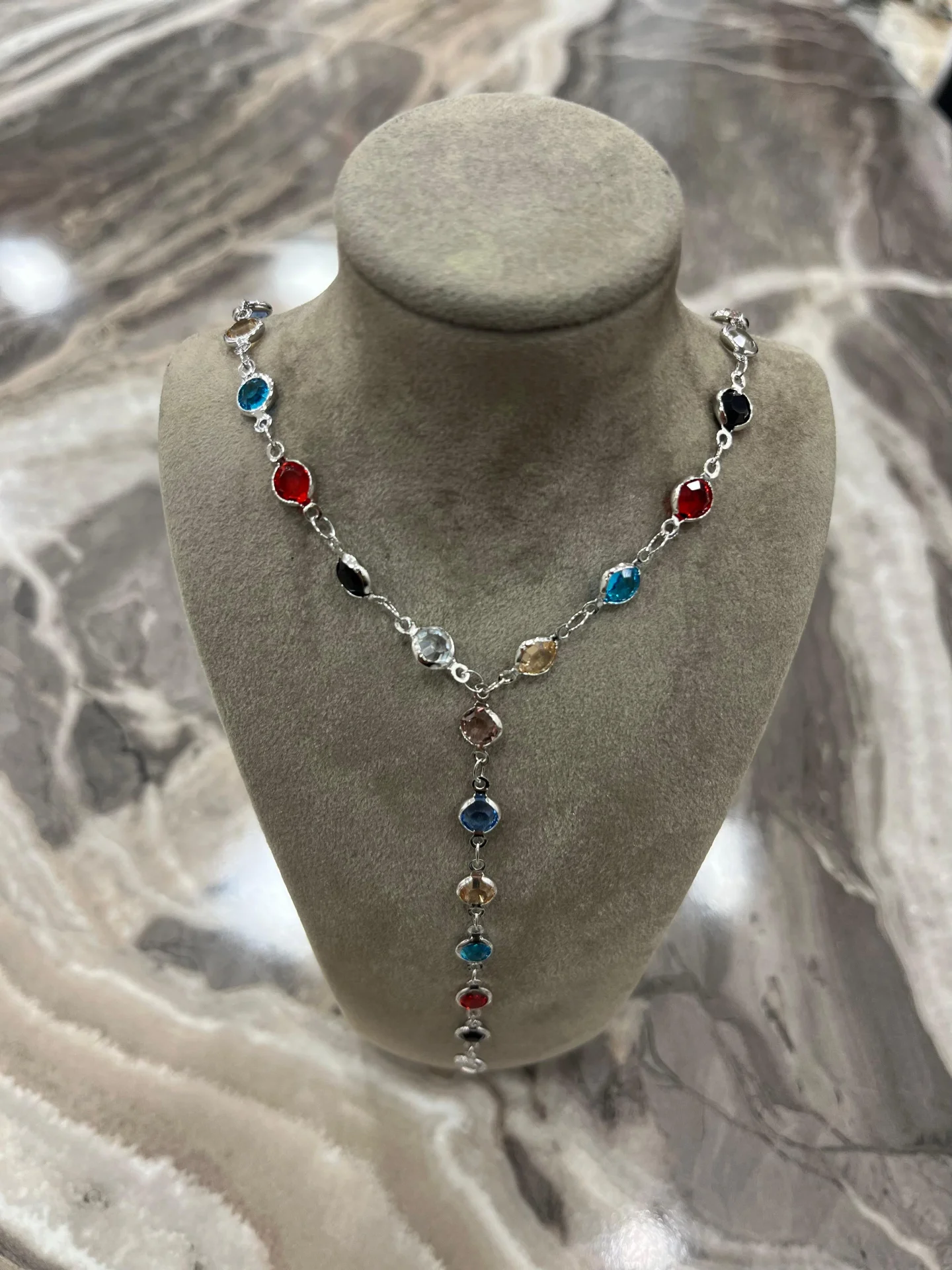 Taşlı Kararmaz Çelik Kolye