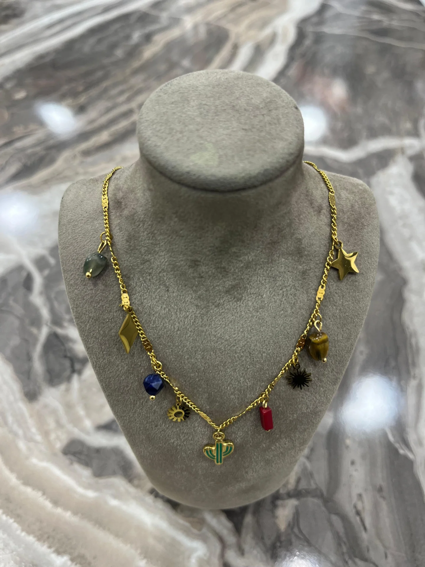 Altın Renk Kararmaz Çelik Kolye