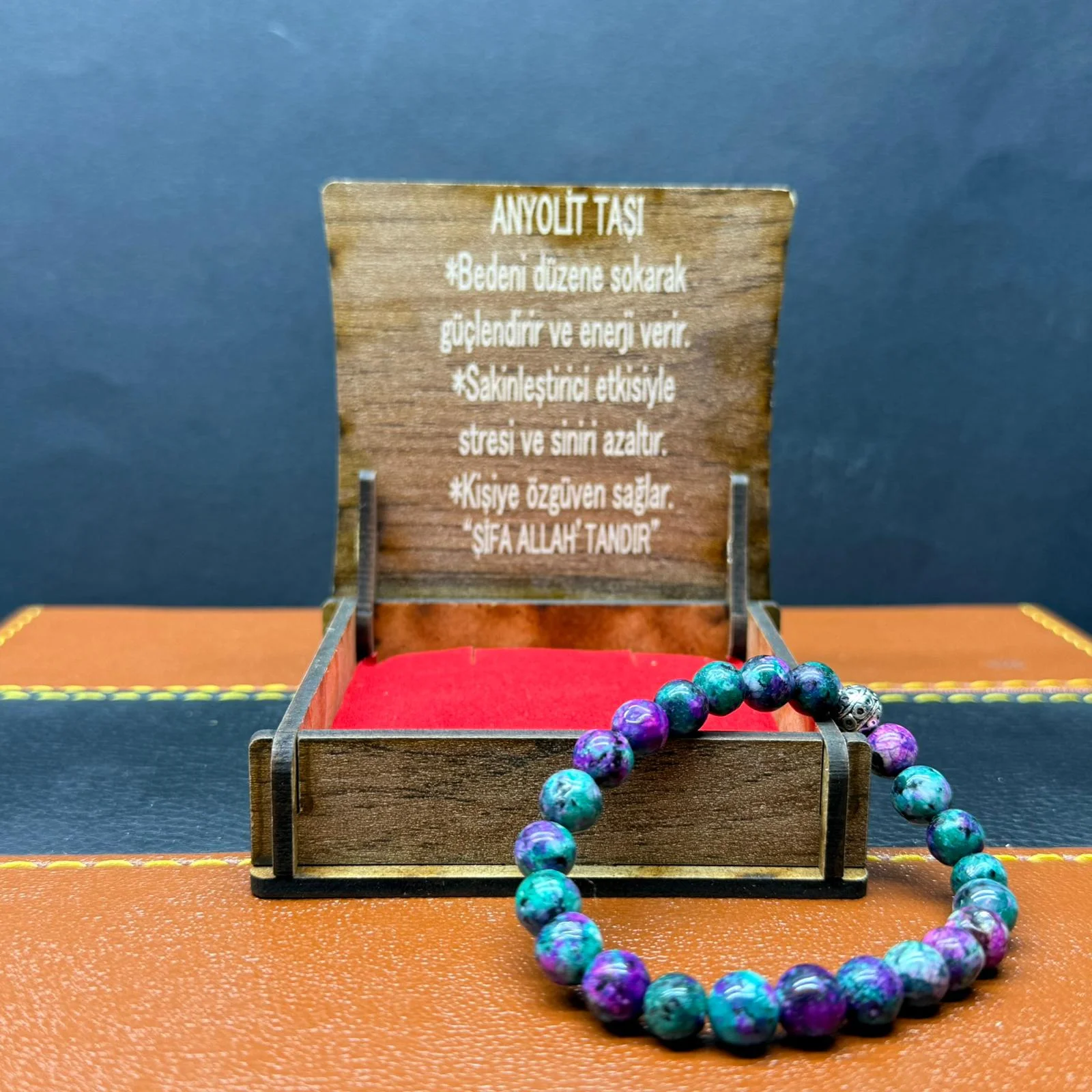 Özel Ahşap Kutulu Anyolit Taşı Bileklik – Küre Kesim 8MM