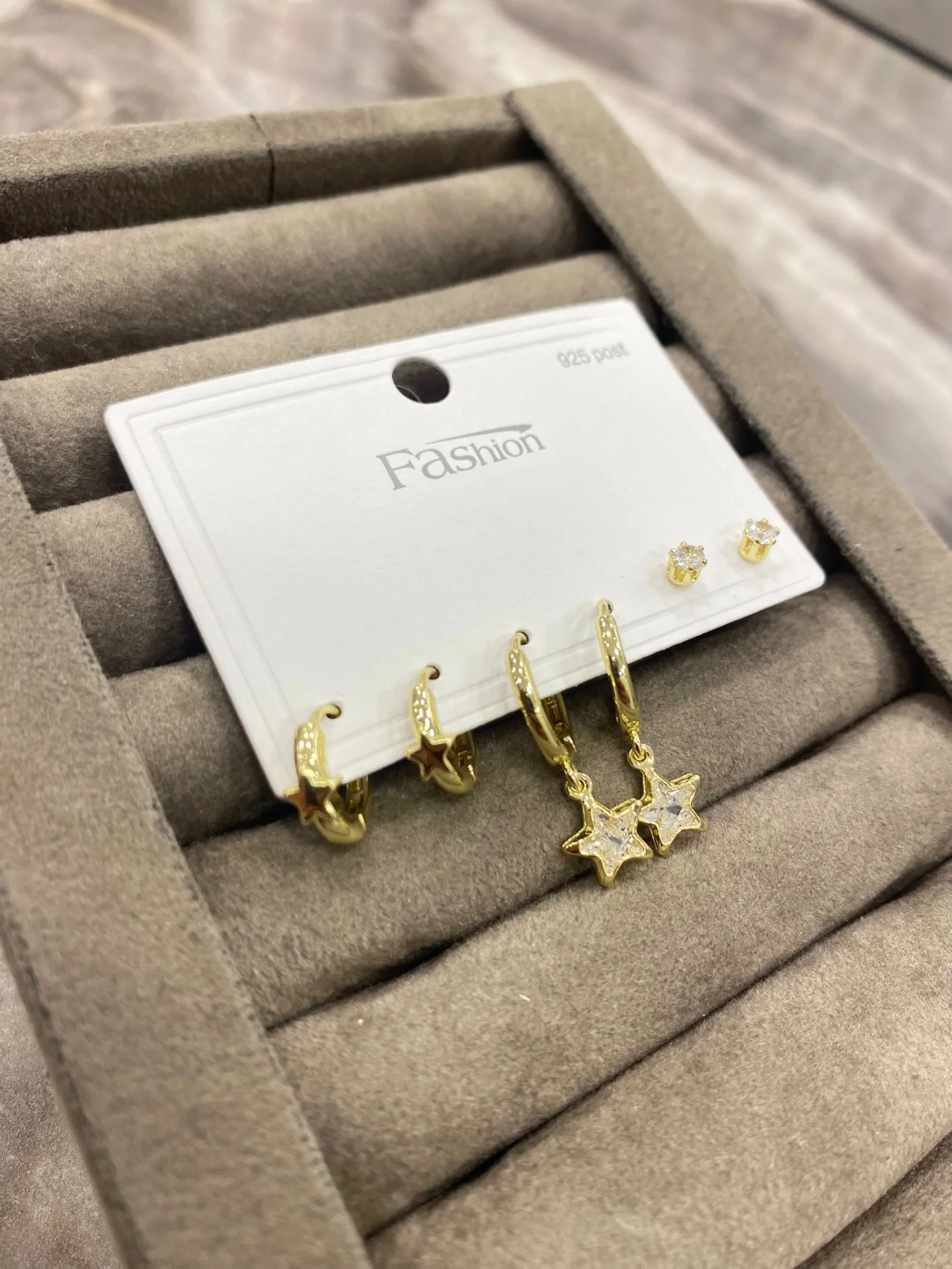 Yıldız Detaylı 3’lü Küpe Seti – Gold