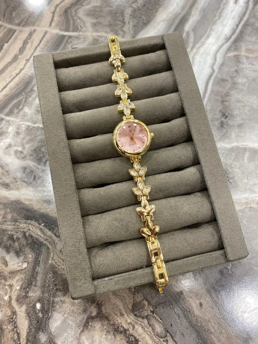resimler/urunler/Gold Yaprak Detaylı Taşlı Pembe Kadran Kadın Saat