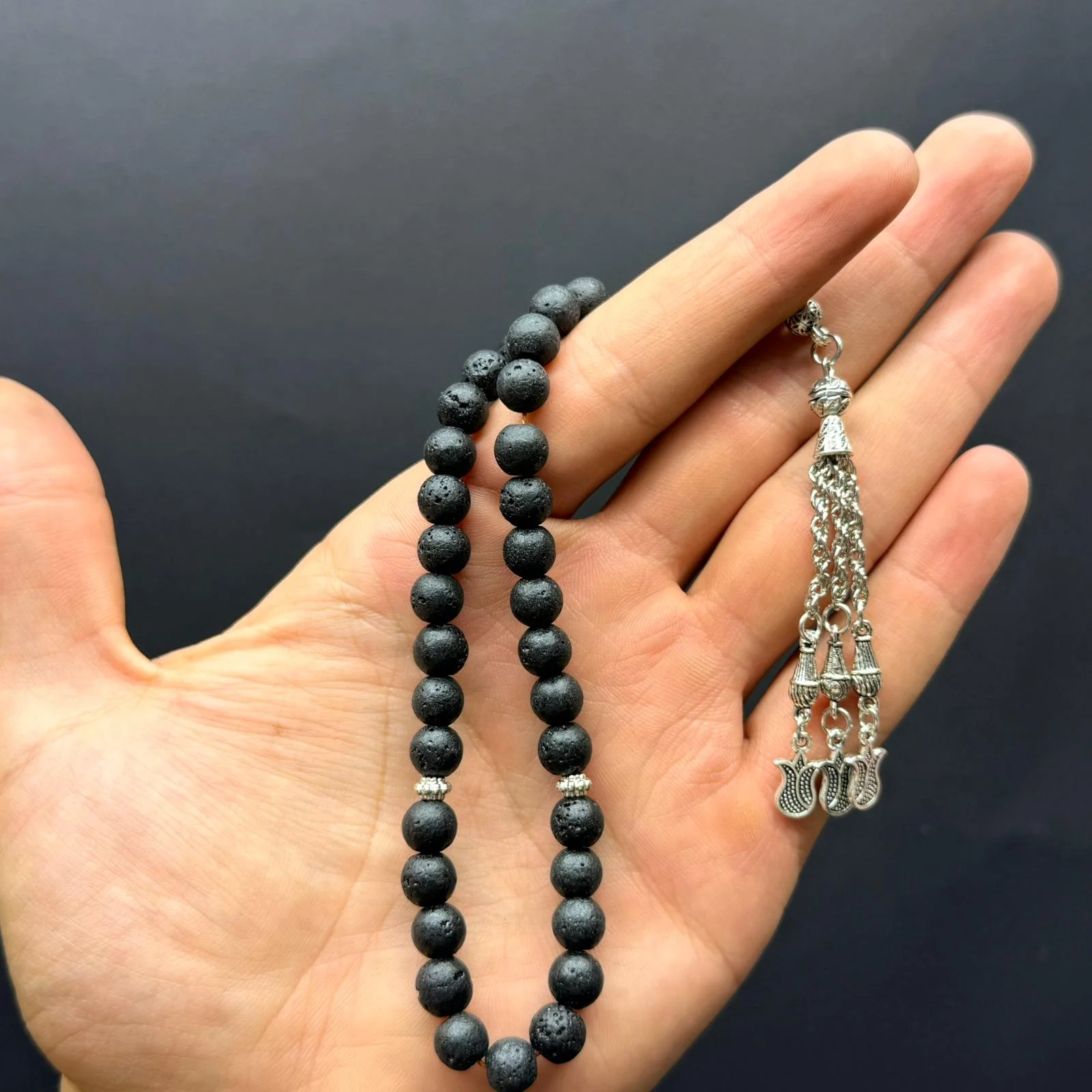 resimler/urunler/Özel Ahşap Kutulu 33’lü Lav Taşı Tesbih