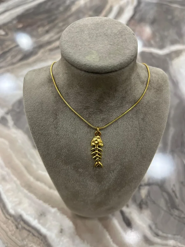 Kararmaz Balık Çelik Kolye