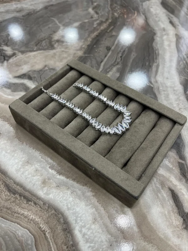 Taşlı Çelik Bileklik