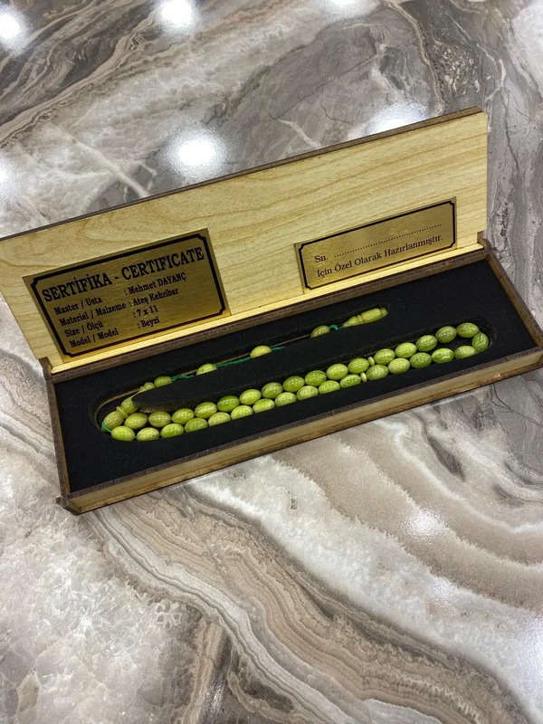 Kaliteli Kehribar Görünümlü Tesbih – Özel Kutusunda