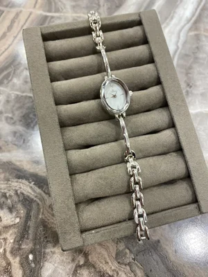 Gümüş Renk Zincir Detaylı Kadın Saat