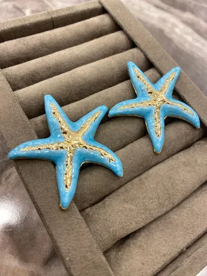 Altın Detaylı Mavi Enamel Yıldız Balığı Küpe