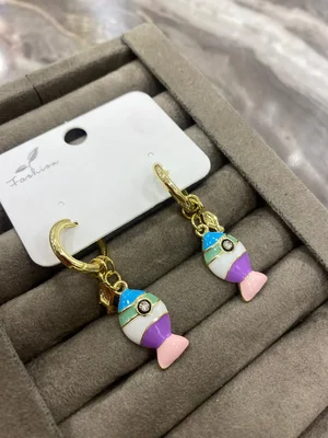 Renkli Enamel Balık Figürlü Altın Renk Küpe