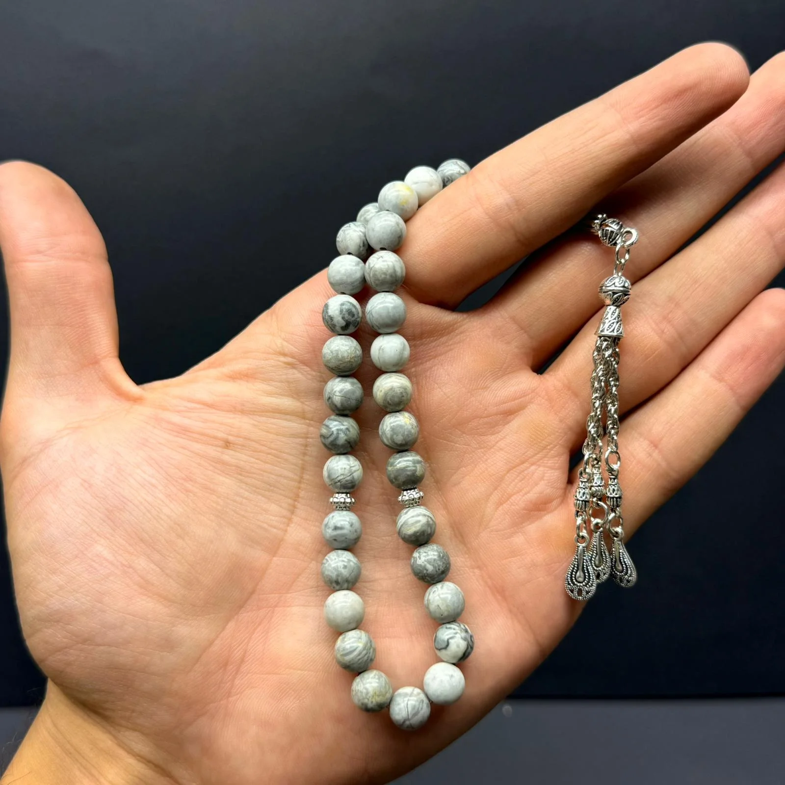 Özel Ahşap Kutulu 33’lü Gri Jasper Taşı Tesbih