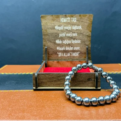 Özel Ahşap Kutulu Gümüş Renk Hematit Taşı Bileklik – Küre Kesim 8MM